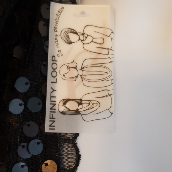 Infinity Loop Scarf - Picture 3 of 4